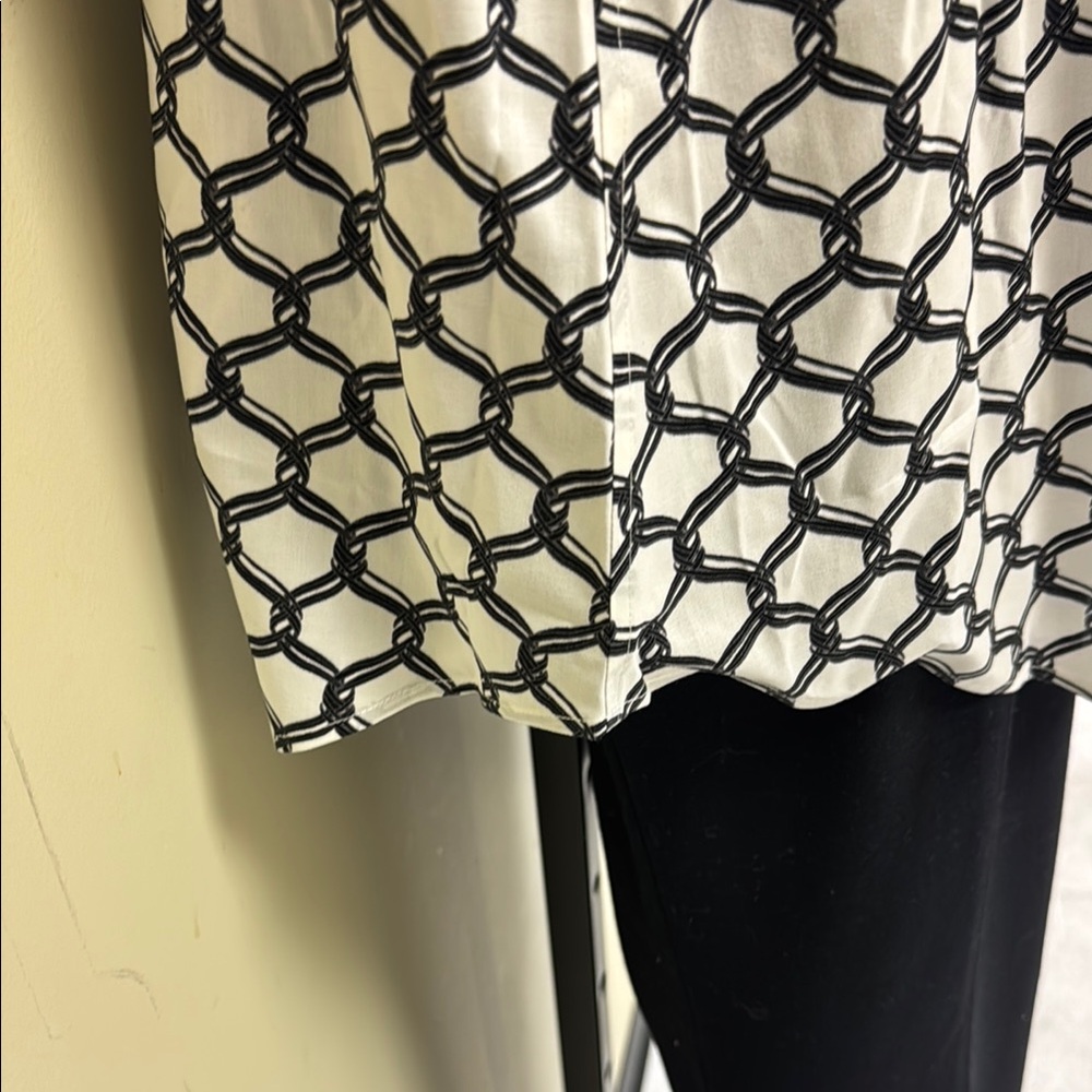 Talbots Chic Chain Pattern Button-Up Shirt - image 4